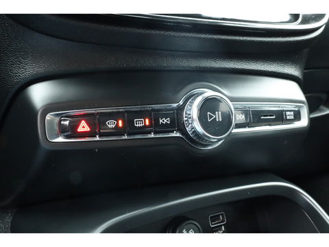 Volvo XC40 1.5 T4 Recharge R design | CarPlay | Adapt. Cruise | Navi | Stoel-Stuurverw. | Camera