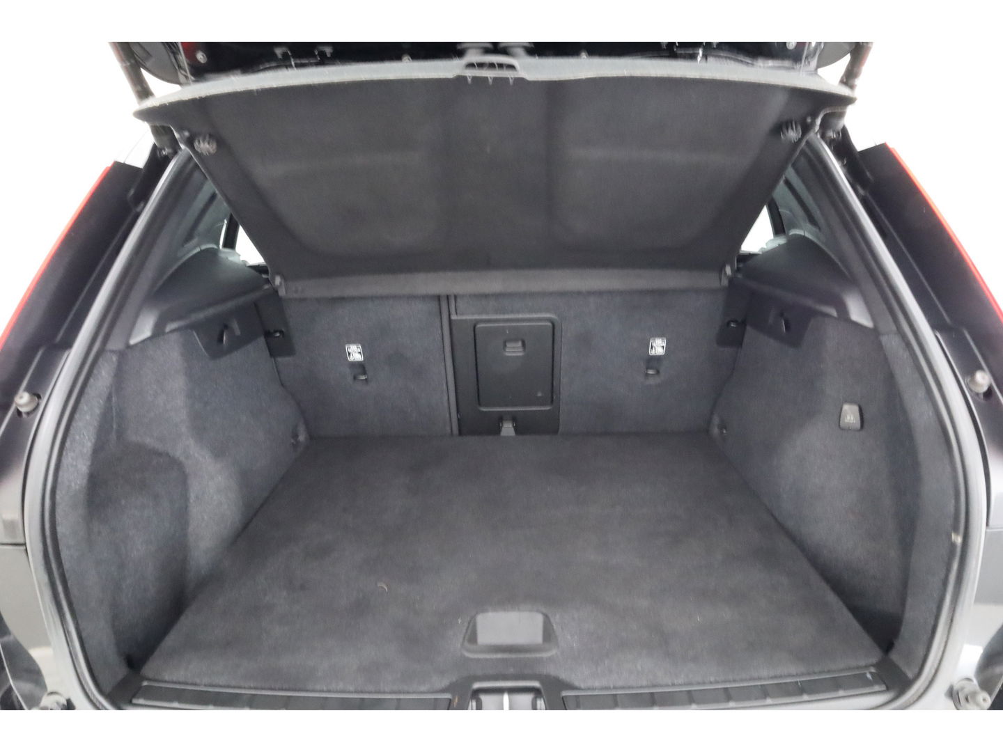 Volvo XC40 1.5 T4 Recharge R design | CarPlay | Adapt. Cruise | Navi | Stoel-Stuurverw. | Camera