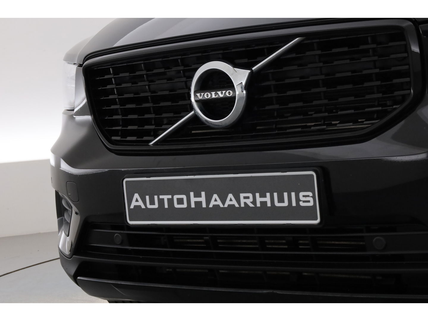 Volvo XC40 1.5 T4 Recharge R design | CarPlay | Adapt. Cruise | Navi | Stoel-Stuurverw. | Camera
