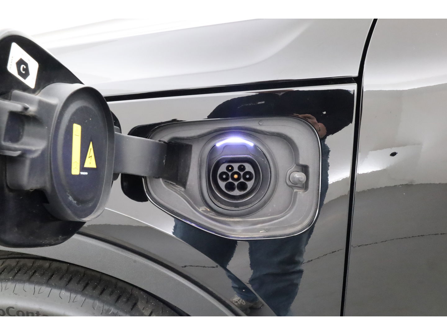 Volvo XC40 1.5 T4 Recharge R design | CarPlay | Adapt. Cruise | Navi | Stoel-Stuurverw. | Camera