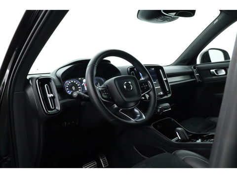 Volvo XC40 1.5 T4 Recharge R design | CarPlay | Adapt. Cruise | Navi | Stoel-Stuurverw. | Camera