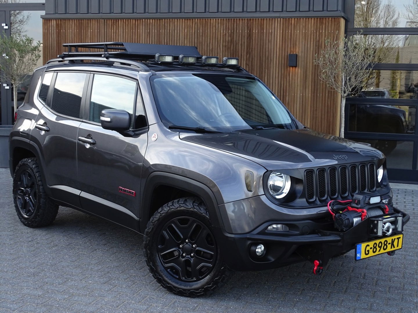 Jeep Renegade Trail Hawk 2.4 179PK automaat / lier / LED