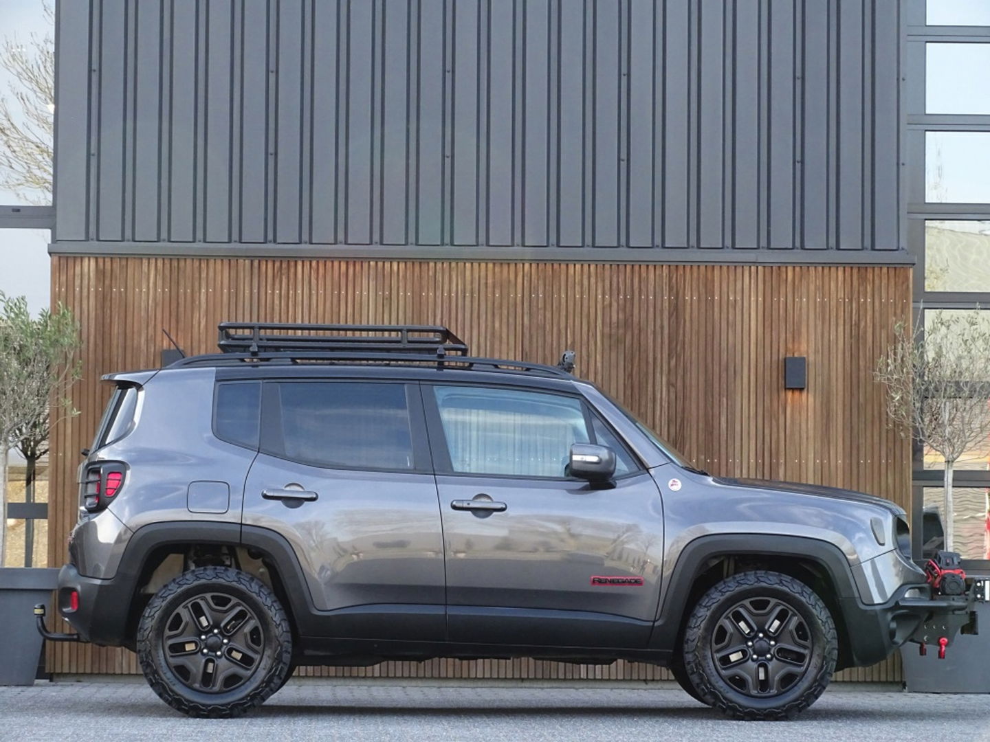 Jeep Renegade Trail Hawk 2.4 179PK automaat / lier / LED