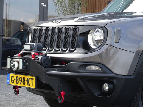 Jeep Renegade Trail Hawk 2.4 179PK automaat / lier / LED