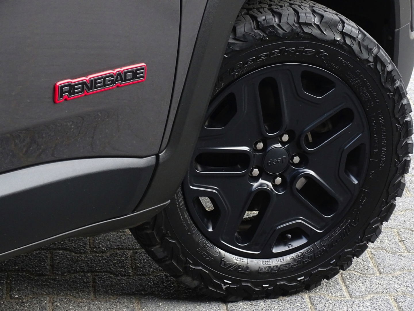 Jeep Renegade Trail Hawk 2.4 179PK automaat / lier / LED