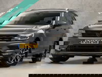 Volkswagen Tiguan Allspace - 1.5 TSI Highline 7 Persoons 150Pk Automaat (GROOT NAVI, CLIMATE, STUUR/STOELVERWARMING, KEYLESS, SPORTSTOELEN, CAMERA, ADAPTIVE CRUISE, MASSAGE, GETINT GLAS, NIEUWSTAAT)