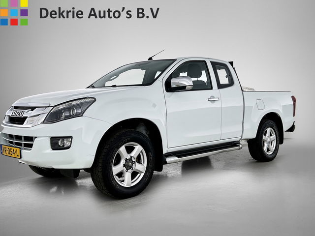 Isuzu D-Max - Automaat AWD 2.5 Extended Cab LS / Airco / Cruise-ctr. / LM Velgen / Trekhaak / Side bars / Apk nieuw