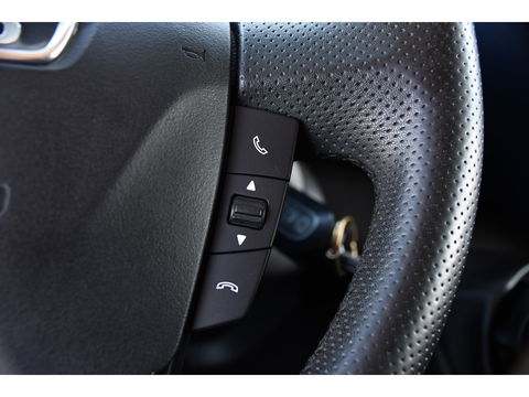 Iveco Daily 35S16V 2.3 352 H3 L PB Edition Camera, Cruise, 3500kg Trekhaak, Automaat, 155pk, Clima, Uniek!