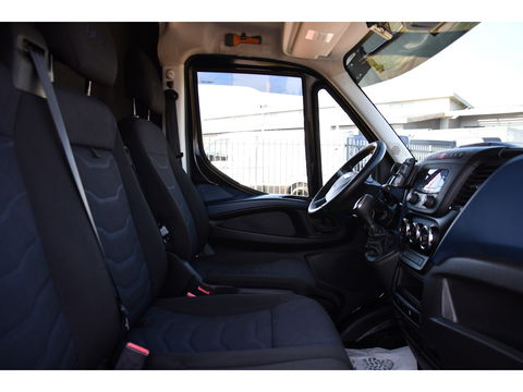 Iveco Daily 35S16V 2.3 352 H3 L PB Edition Camera, Cruise, 3500kg Trekhaak, Automaat, 155pk, Clima, Uniek!