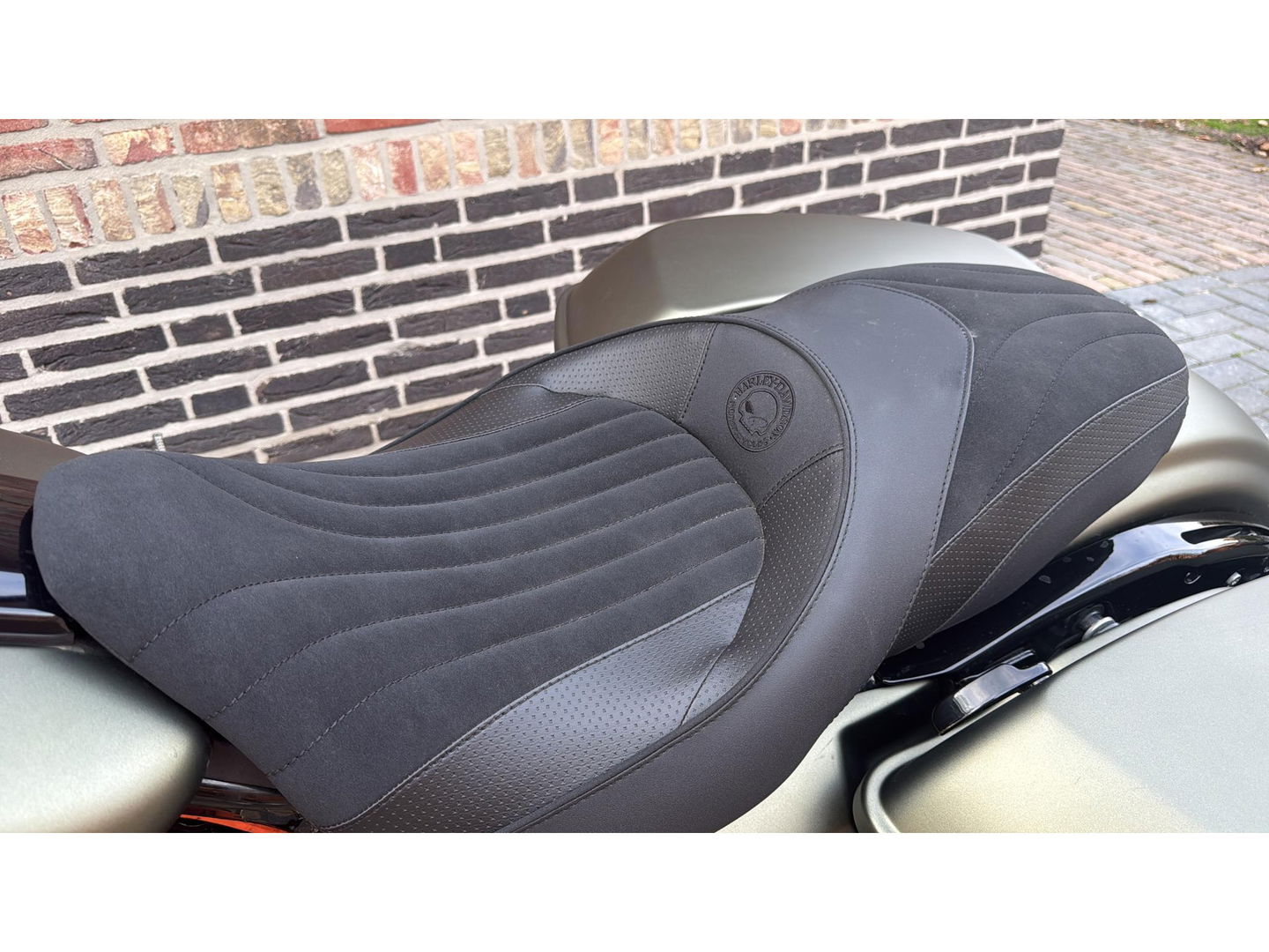 Harley Davidson 103 FLHXS Street Glide Special Streetglide Mat Groen Blackout