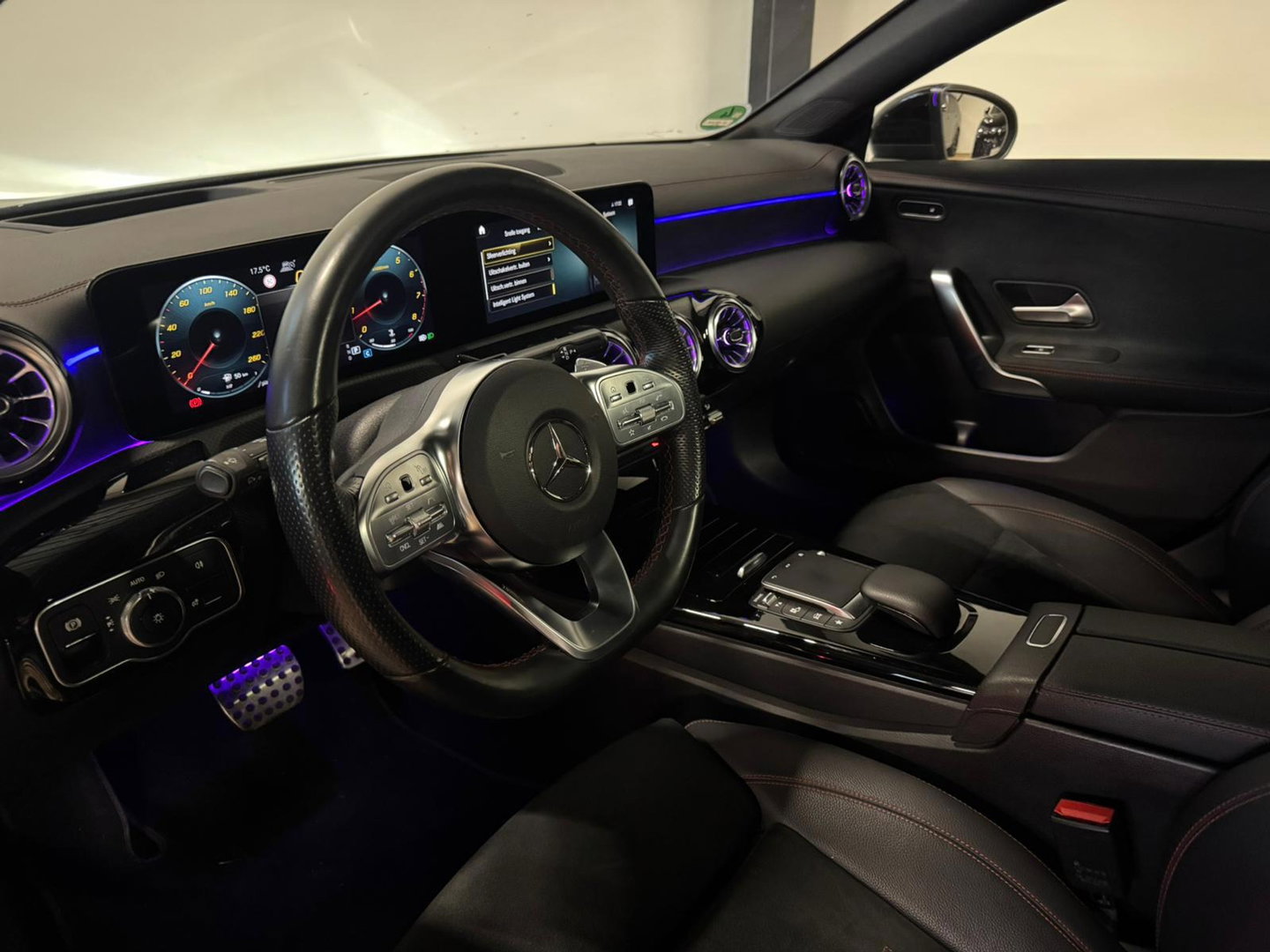 Mercedes-Benz CLA-Klasse Shooting Brake 250 4MATIC AMG Line PANO HUD VOL'