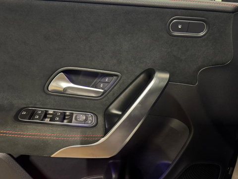 Mercedes-Benz CLA-Klasse Shooting Brake 250 4MATIC AMG Line PANO HUD VOL'