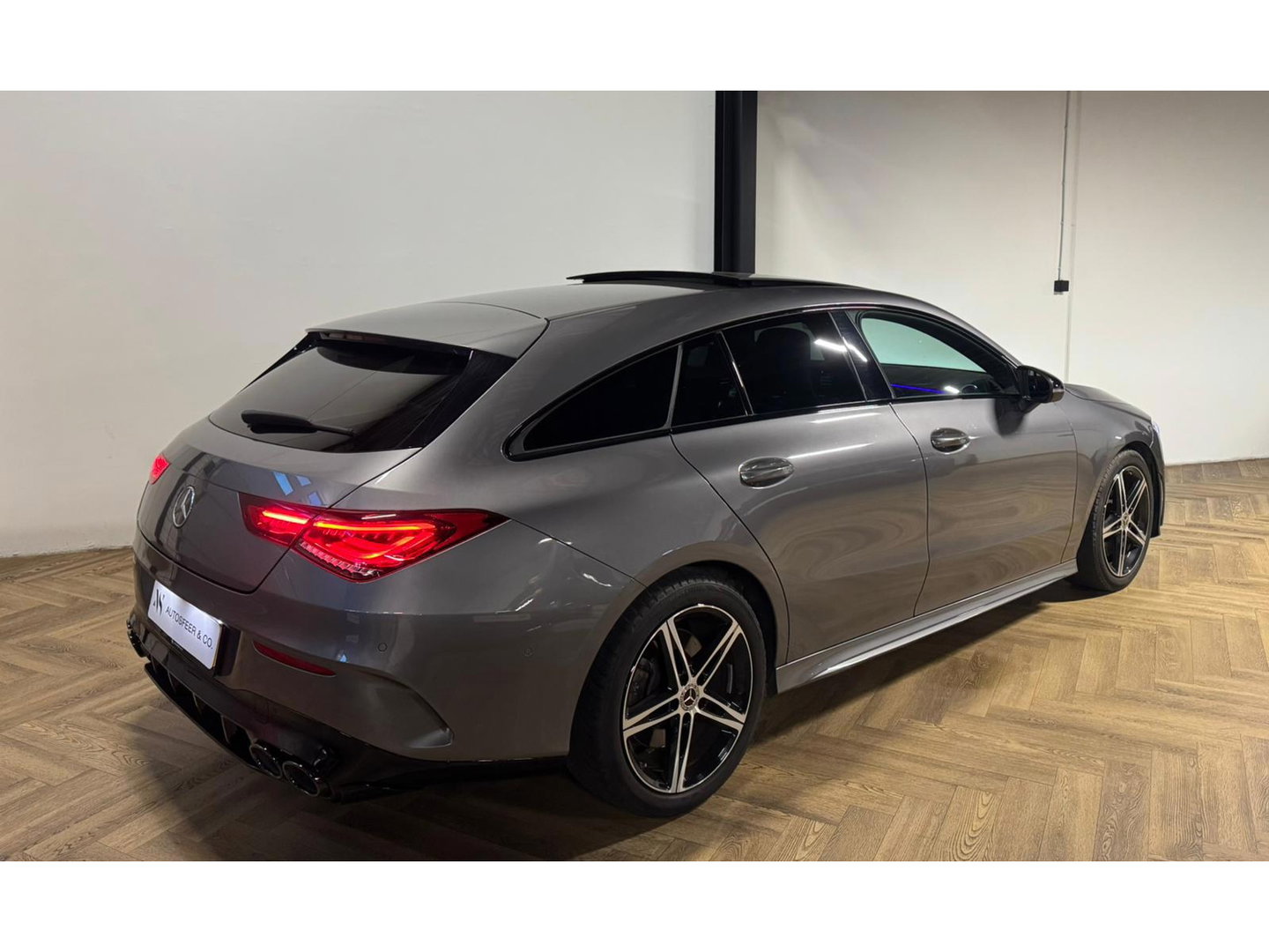 Mercedes-Benz CLA-Klasse Shooting Brake 250 4MATIC AMG Line PANO HUD VOL'