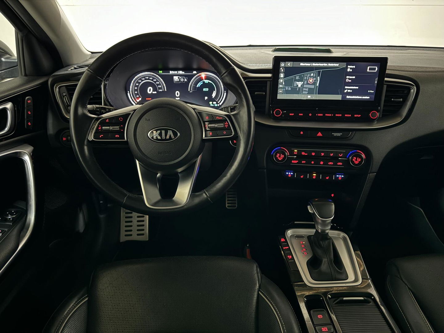 Kia XCeed 1.6 GDi PHEV ExecutiveLine Pano Leer ACC Camera Trekh. NAP
