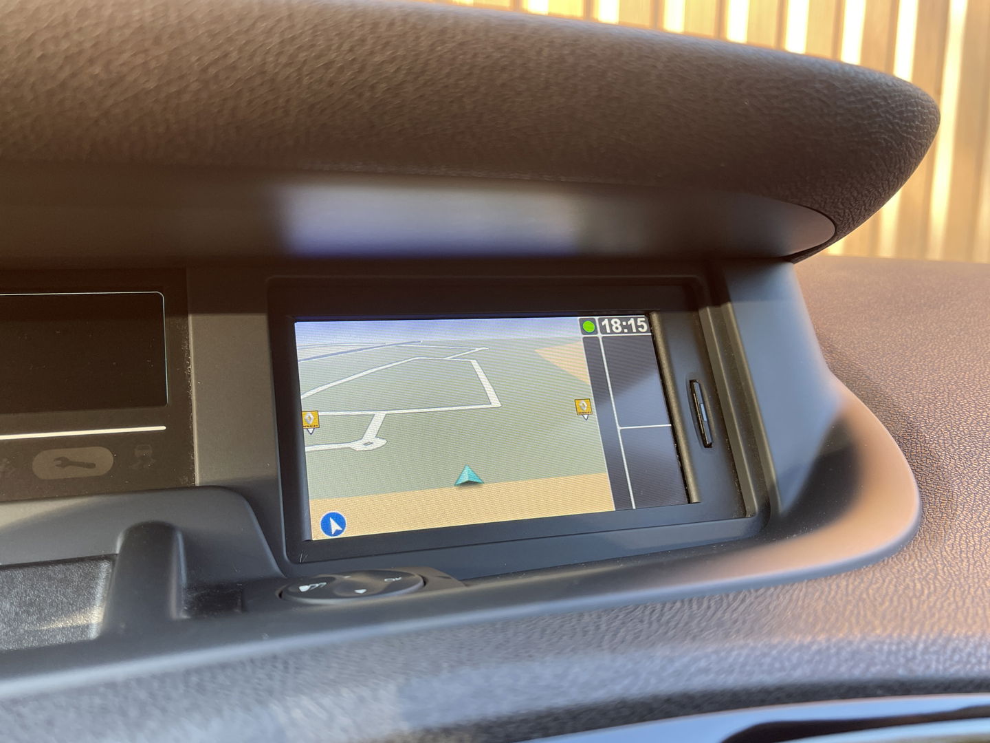 Renault Scénic 2.0 Bose | Automaat | Panoramadak | 17'' lichtmetaal | Trekhaak | Bose | Navigatie | Origineel Nederlands | Isofix |