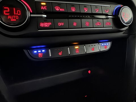 Kia XCeed 1.6 GDi PHEV ExecutiveLine Pano Leer ACC Camera Trekh. NAP