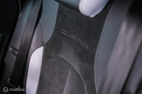 SEAT Leon 2.0 TSI Cupra 290 PK DSG | Panorama | LED | Alcantara | Navigatie | Cruise | Zeer nette auto | rijklaaprijs |