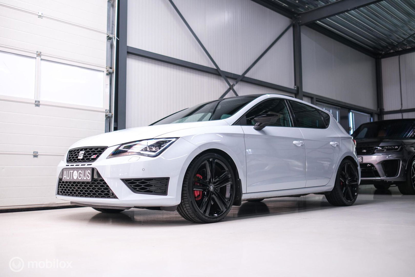 SEAT Leon 2.0 TSI Cupra 290 PK DSG | Panorama | LED | Alcantara | Navigatie | Cruise | Zeer nette auto | rijklaaprijs |