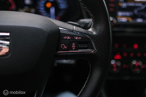 SEAT Leon 2.0 TSI Cupra 290 PK DSG | Panorama | LED | Alcantara | Navigatie | Cruise | Zeer nette auto | rijklaaprijs |