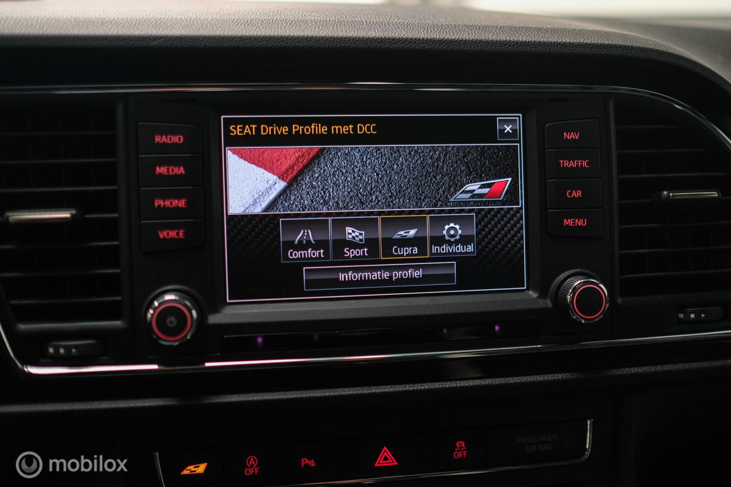 SEAT Leon 2.0 TSI Cupra 290 PK DSG | Panorama | LED | Alcantara | Navigatie | Cruise | Zeer nette auto | rijklaaprijs |