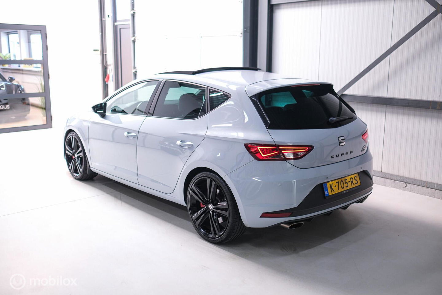SEAT Leon 2.0 TSI Cupra 290 PK DSG | Panorama | LED | Alcantara | Navigatie | Cruise | Zeer nette auto | rijklaaprijs |
