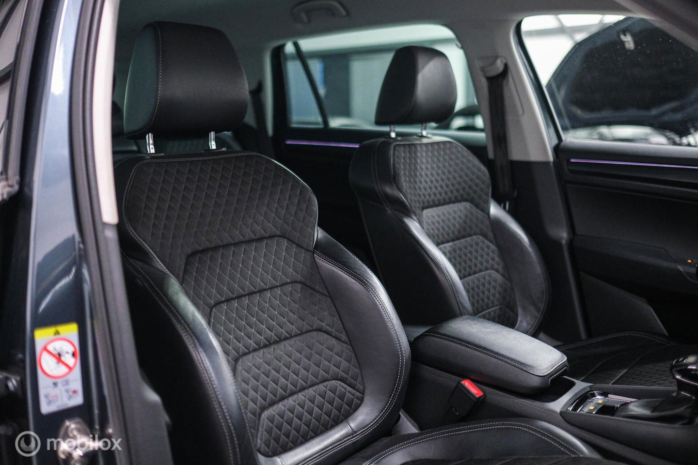 Škoda Kodiaq 1.5 TSI Business Edition DSG | Virtual cockpit | LED | Trekhaak | Camera | DAB | Canton Audio | 1e eigenaar | Rijklaar |