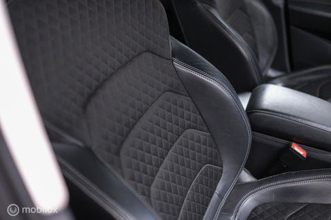 Škoda Kodiaq 1.5 TSI Business Edition DSG | Virtual cockpit | LED | Trekhaak | Camera | DAB | Canton Audio | 1e eigenaar | Rijklaar |