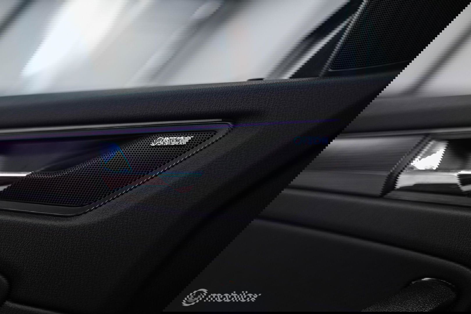 Škoda Kodiaq 1.5 TSI Business Edition DSG | Virtual cockpit | LED | Trekhaak | Camera | DAB | Canton Audio | 1e eigenaar | Rijklaar |