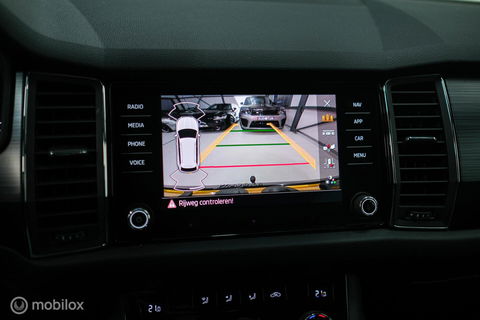 Škoda Kodiaq 1.5 TSI Business Edition DSG | Virtual cockpit | LED | Trekhaak | Camera | DAB | Canton Audio | 1e eigenaar | Rijklaar |