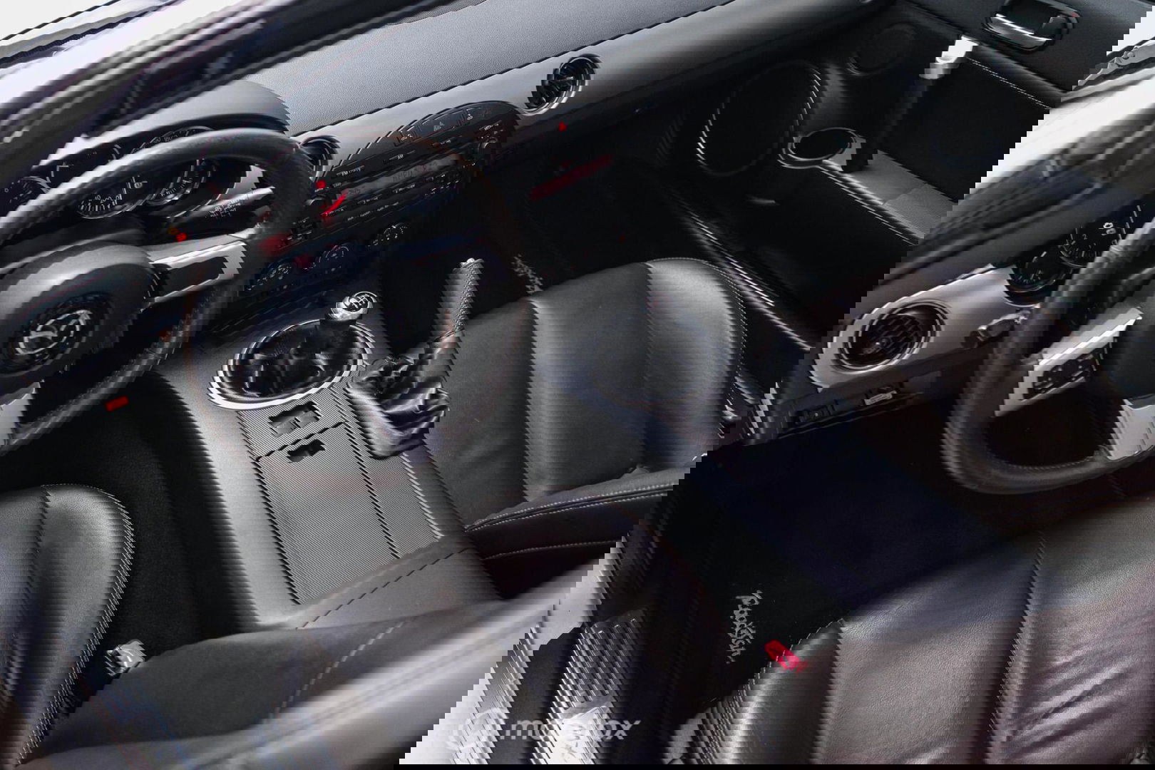 Mazda MX-5 1.8 TS+ | Hardtop | Leder | Top onderhouden | Stoelverwarming | Rijklaarprijs |