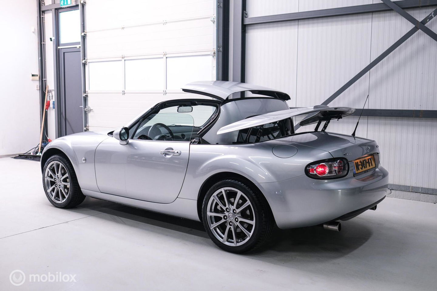 Mazda MX-5 1.8 TS+ | Hardtop | Leder | Top onderhouden | Stoelverwarming | Rijklaarprijs |