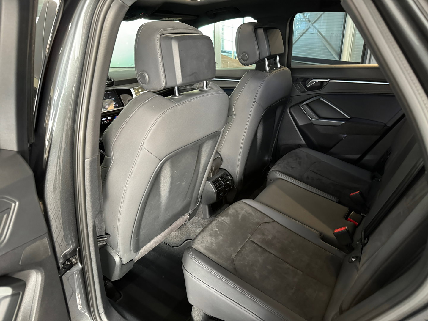 Audi RSQ3 Sportback 2.5 TFSI Quattro Pano|B&O|Keyless|Sfeer