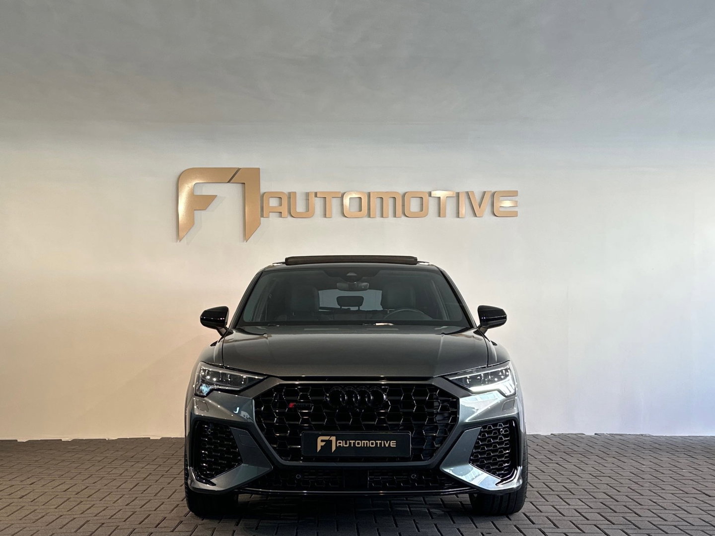 Audi RSQ3 Sportback 2.5 TFSI Quattro Pano|B&O|Keyless|Sfeer