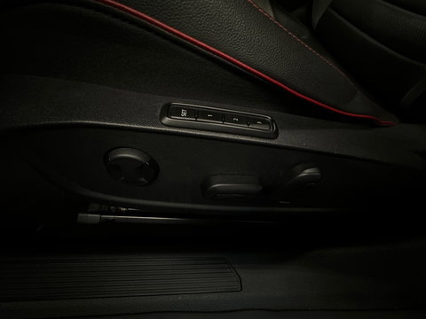 Volkswagen Golf 2.0 TSI GTI Pano|H/K|HuD|Memory|MILLTEK|VOL