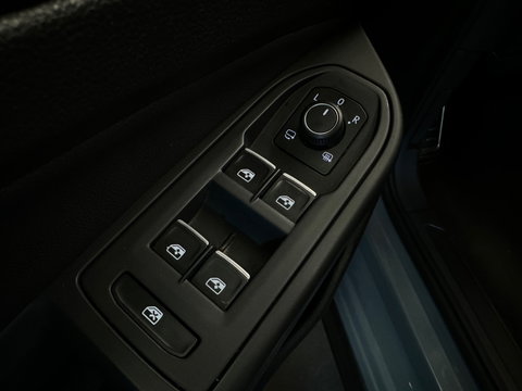 Volkswagen Golf 2.0 TSI GTI Pano|H/K|HuD|Memory|MILLTEK|VOL