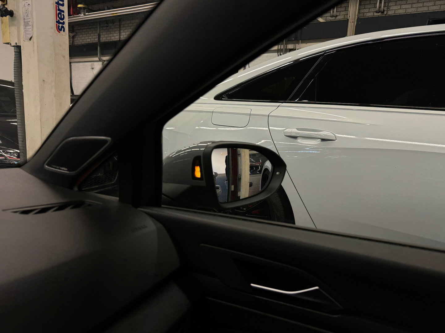 Volkswagen Golf 2.0 TSI GTI Pano|H/K|HuD|Memory|MILLTEK|VOL