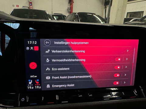 Volkswagen Golf 2.0 TSI GTI Pano|H/K|HuD|Memory|MILLTEK|VOL