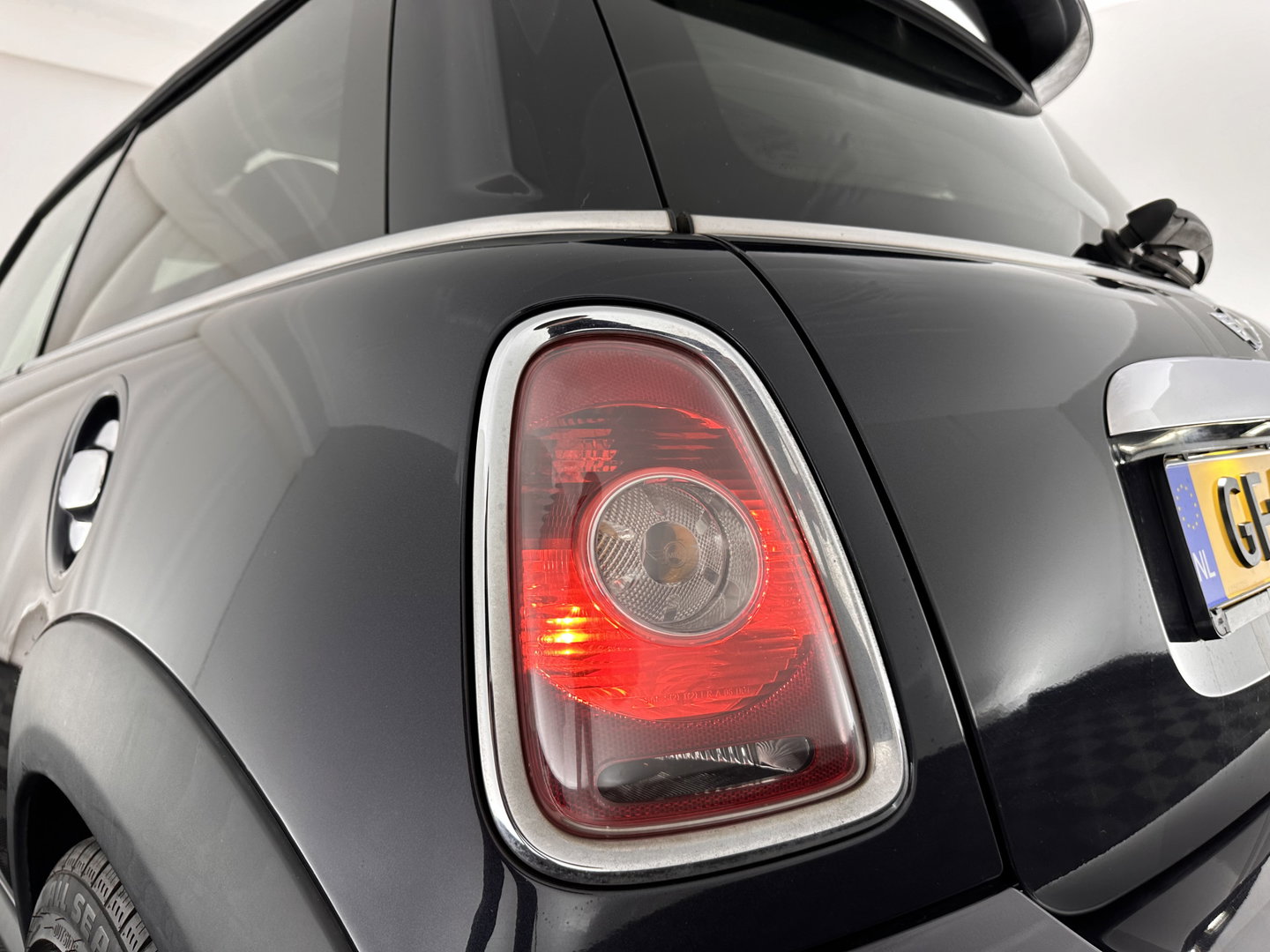 MINI Mini 1.6 Cooper S Chili-Pack ! STORING OLIEDRUK-OILPRESSURE FAULT ! Aut. *PANO | FULL-LEATHER | BI-XENON | SPORT-SEATS | NAVI-FULLMAP | ECC | HEATED-SEATS | SHIFT-PADDLES | PDC | CRUISE | 17''ALU*