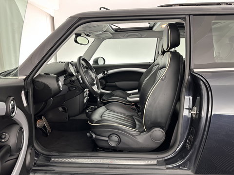 MINI Mini 1.6 Cooper S Chili-Pack ! STORING OLIEDRUK-OILPRESSURE FAULT ! Aut. *PANO | FULL-LEATHER | BI-XENON | SPORT-SEATS | NAVI-FULLMAP | ECC | HEATED-SEATS | SHIFT-PADDLES | PDC | CRUISE | 17''ALU*