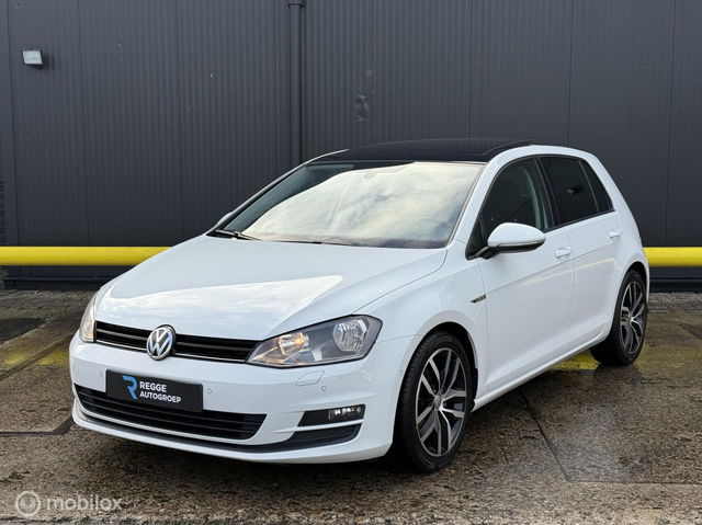 Volkswagen Golf - 1.2 TSI CUP Edition PANORAMADAK