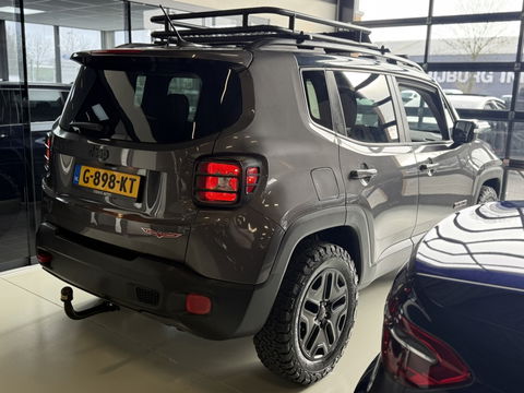 Jeep Renegade Trail Hawk 2.4 179PK automaat / lier / LED