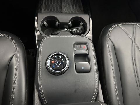 Ford Mustang Mach-E RWD 75 kWh [ 3-Fase-11kW] {SOH-89%} (INCL.BTW) *LEATHER | FULL-LED | DAB | DIGI-COCKPIT | KEYLESS | NAVI-FULLMAP | CARPLAY | HEATED-COMFORTSEATS | TOPVIEW | ADAPTIVE-CRUISE | PRIVACY-GLASS | 18'' ALU*