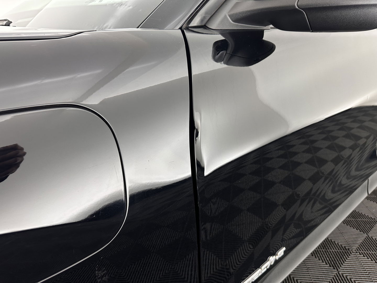 Ford Mustang Mach-E RWD 75 kWh [ 3-Fase-11kW] {SOH-89%} (INCL.BTW) *LEATHER | FULL-LED | DAB | DIGI-COCKPIT | KEYLESS | NAVI-FULLMAP | CARPLAY | HEATED-COMFORTSEATS | TOPVIEW | ADAPTIVE-CRUISE | PRIVACY-GLASS | 18'' ALU*