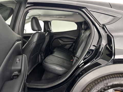 Ford Mustang Mach-E RWD 75 kWh [ 3-Fase-11kW] {SOH-86%} (INCL.BTW) *LEATHER | FULL-LED | DAB | DIGI-COCKPIT | KEYLESS | NAVI-FULLMAP | CARPLAY | HEATED-COMFORTSEATS | TOPVIEW | ADAPTIVE-CRUISE | PRIVACY-GLASS | 18'' ALU*