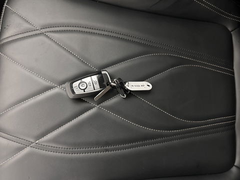 Ford Mustang Mach-E RWD 75 kWh [ 3-Fase-11kW] {SOH-86%} (INCL.BTW) *LEATHER | FULL-LED | DAB | DIGI-COCKPIT | KEYLESS | NAVI-FULLMAP | CARPLAY | HEATED-COMFORTSEATS | TOPVIEW | ADAPTIVE-CRUISE | PRIVACY-GLASS | 18'' ALU*