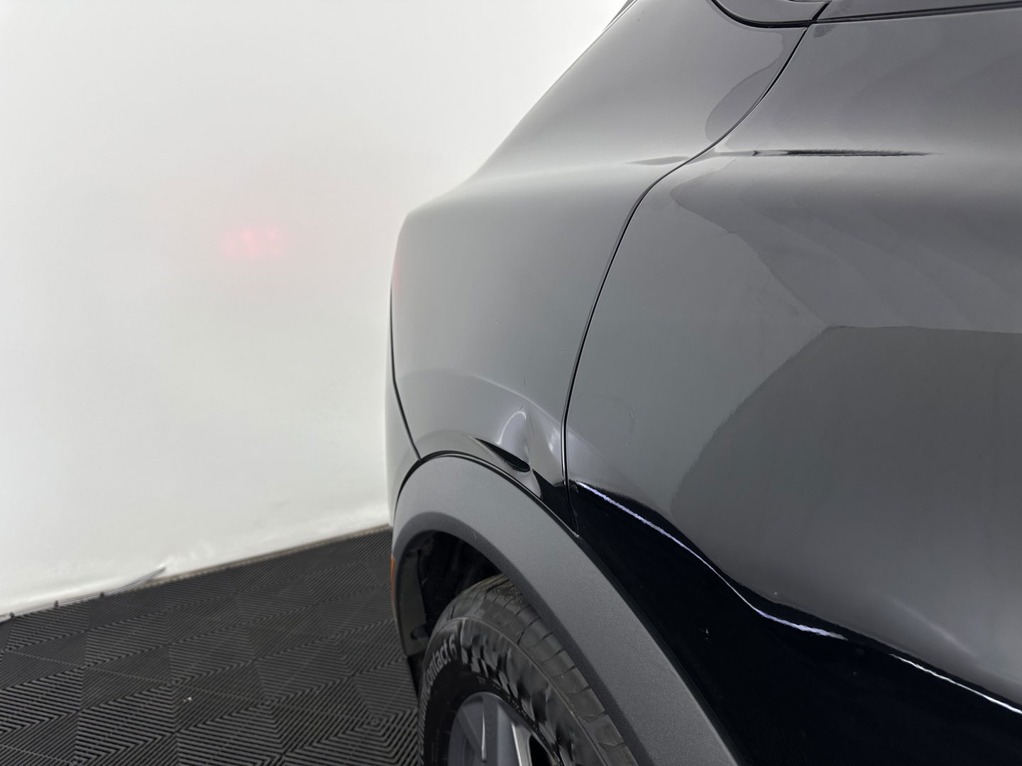 Ford Mustang Mach-E RWD 75 kWh [ 3-Fase-11kW] {SOH-86%} (INCL.BTW) *LEATHER | FULL-LED | DAB | DIGI-COCKPIT | KEYLESS | NAVI-FULLMAP | CARPLAY | HEATED-COMFORTSEATS | TOPVIEW | ADAPTIVE-CRUISE | PRIVACY-GLASS | 18'' ALU*