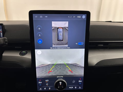 Ford Mustang Mach-E RWD 75 kWh [ 3-Fase ] {SOH-87%] (INCL.BTW) *LEATHER | FULL-LED | DAB | DIGI-COCKPIT | KEYLESS | NAVI-FULLMAP | CARPLAY | HEATED-COMFORTSEATS | TOPVIEW | ADAPTIVE-CRUISE | PRIVACY-GLASS | 18'' ALU*