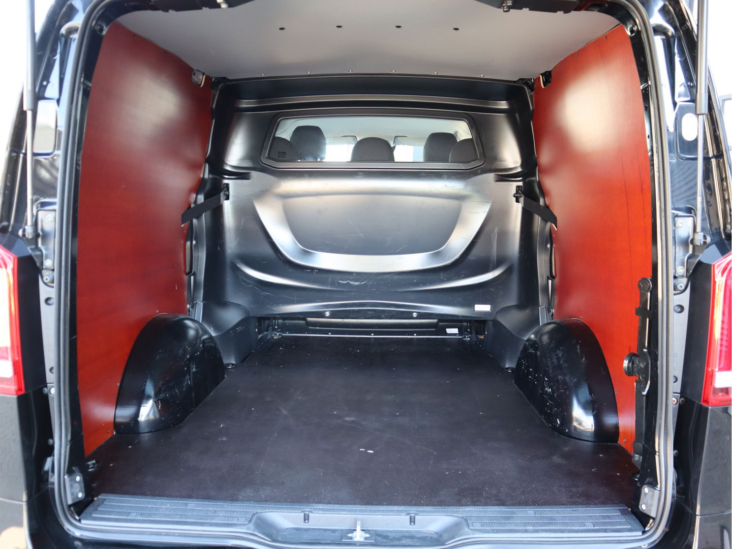 Mercedes-Benz Vito 114 CDI Euro 6 Automaat - Lang L2 - DC 5 Pers. - LED - Navi