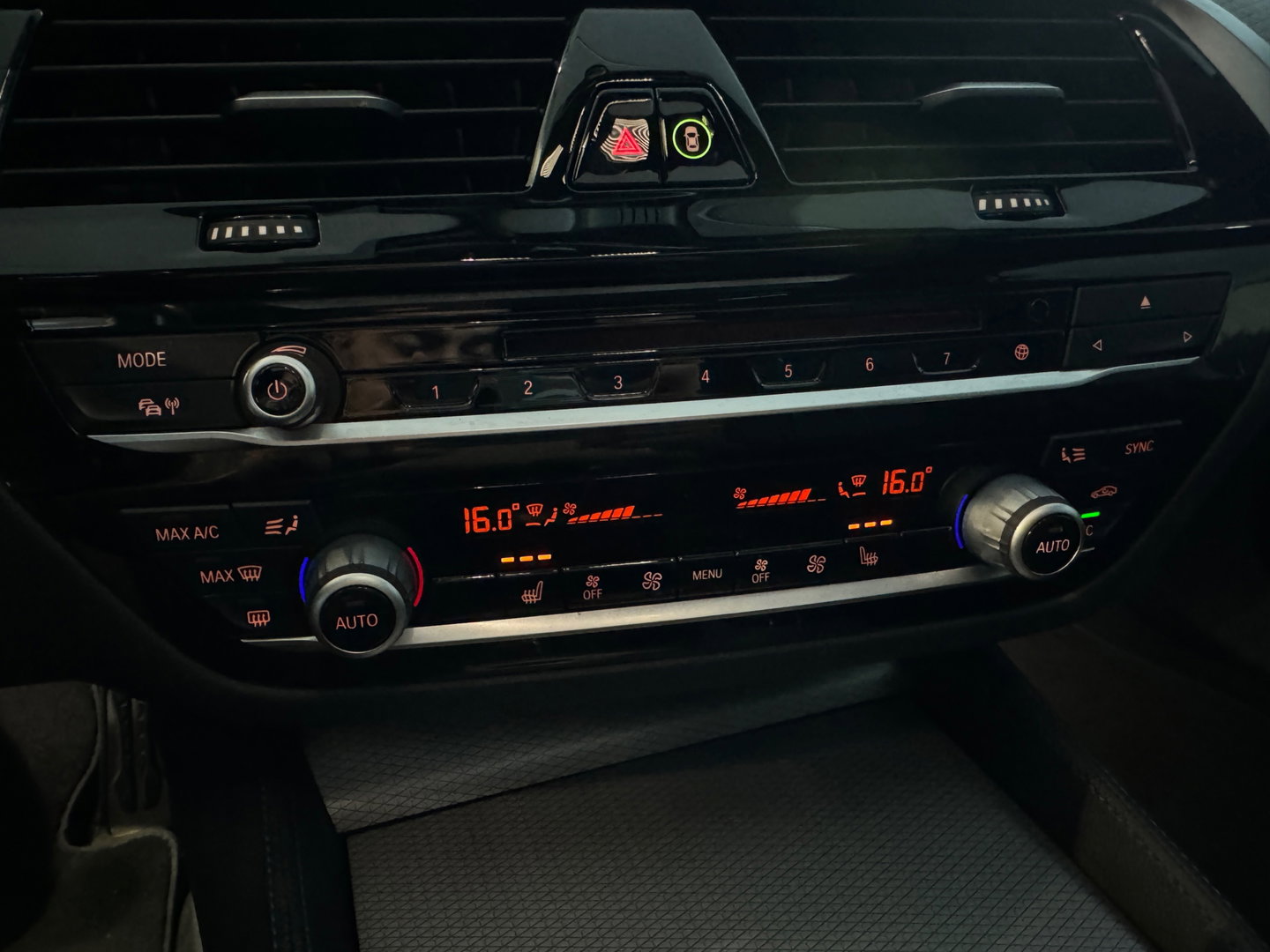 BMW 5 Serie Touring 530i xDrive M Sport High Ex Pano|Sfeer