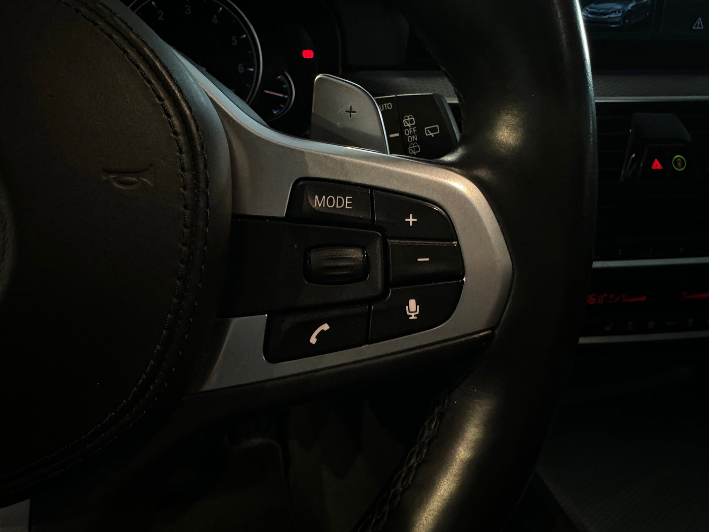 BMW 5 Serie Touring 530i xDrive M Sport High Ex Pano|Sfeer